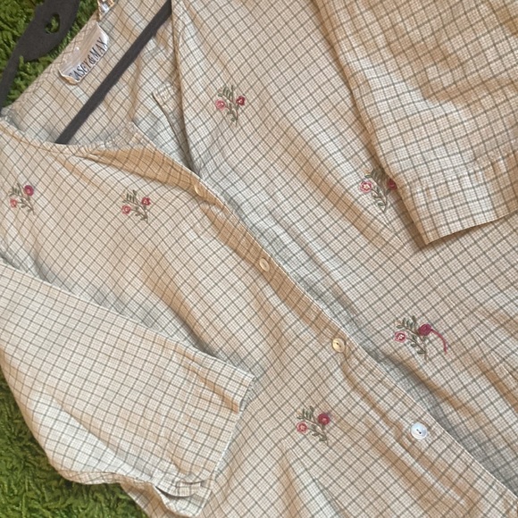 90s Button Down Top - Picture 3 of 4